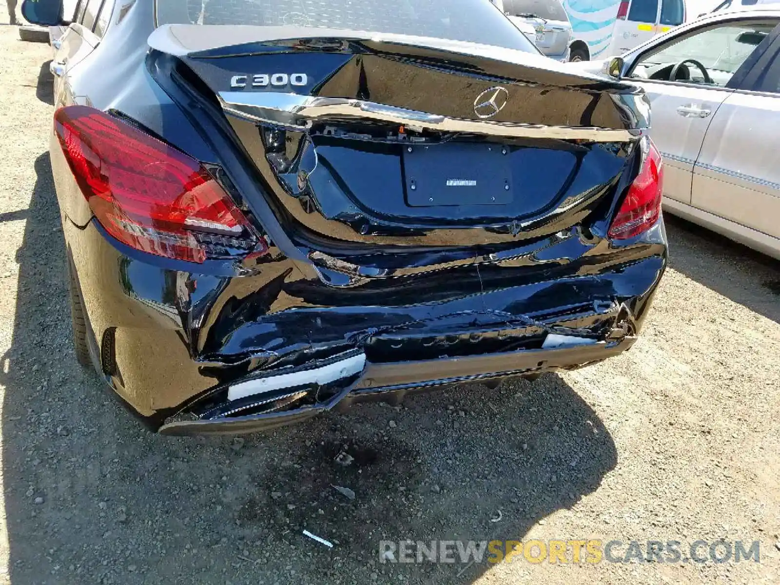 9 Photograph of a damaged car 55SWF8DB5KU303507 MERCEDES-BENZ C CLASS 2019