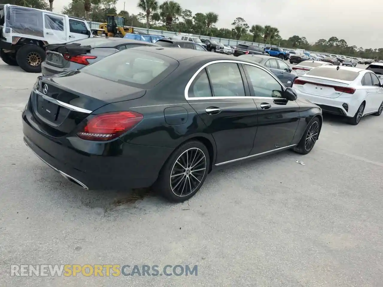 3 Photograph of a damaged car 55SWF8DB5KU313177 MERCEDES-BENZ C-CLASS 2019