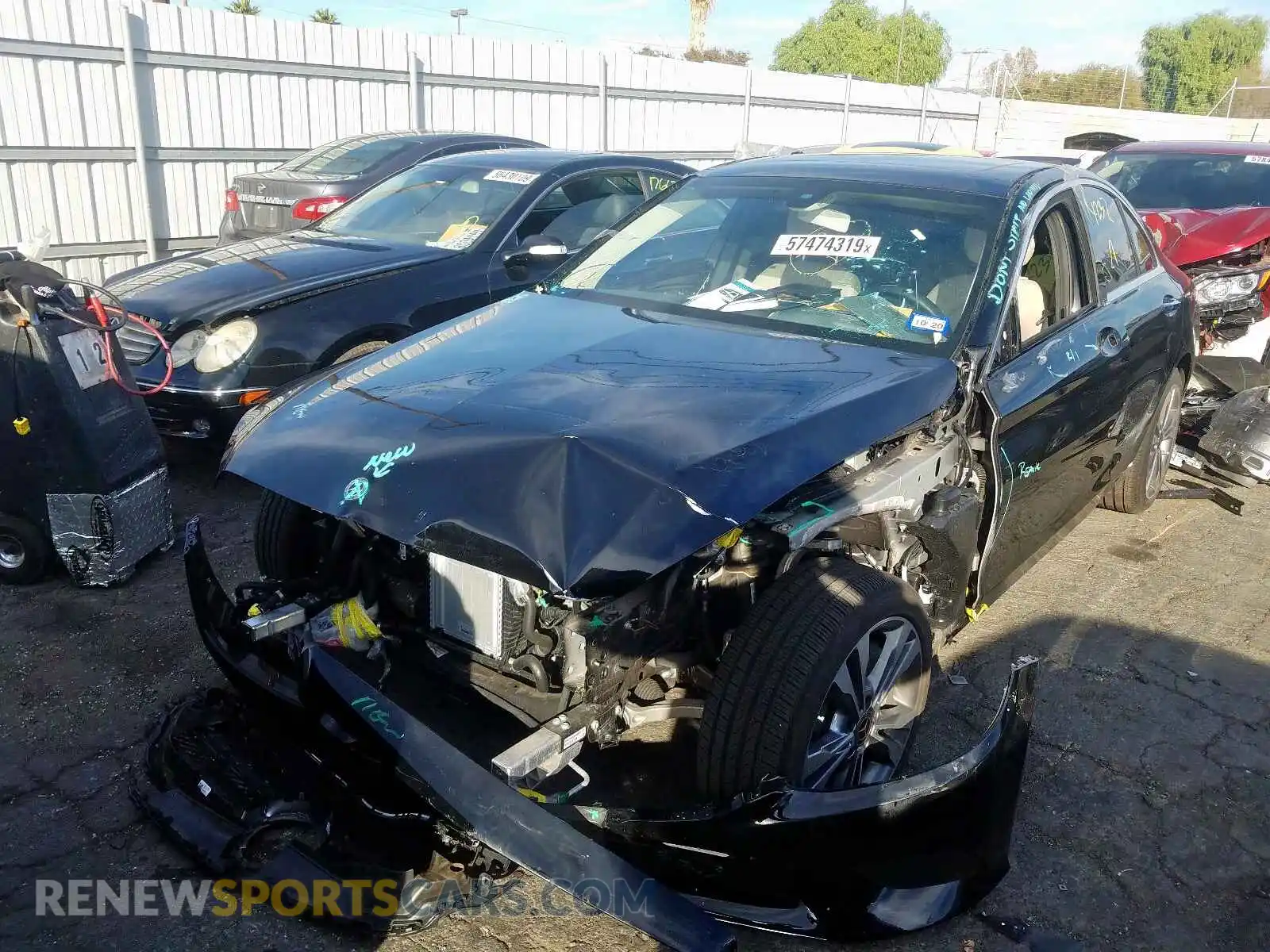 2 Photograph of a damaged car 55SWF8DB6KU287558 MERCEDES-BENZ C CLASS 2019