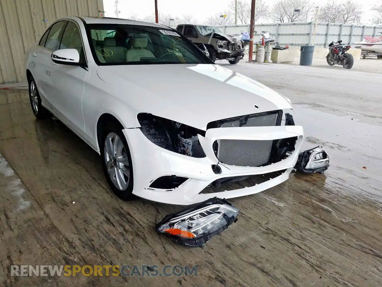 1 Photograph of a damaged car 55SWF8DB7KU294809 MERCEDES-BENZ C CLASS 2019