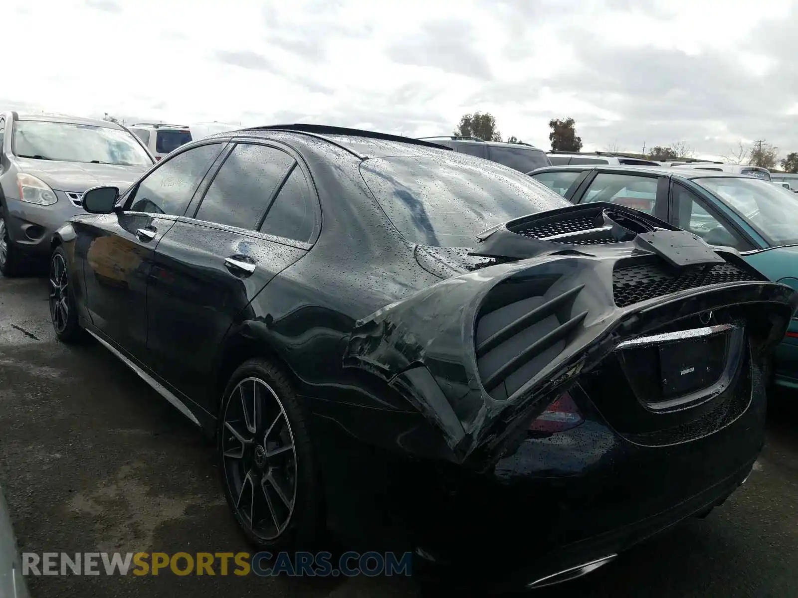 3 Photograph of a damaged car 55SWF8DB7KU313990 MERCEDES-BENZ C CLASS 2019