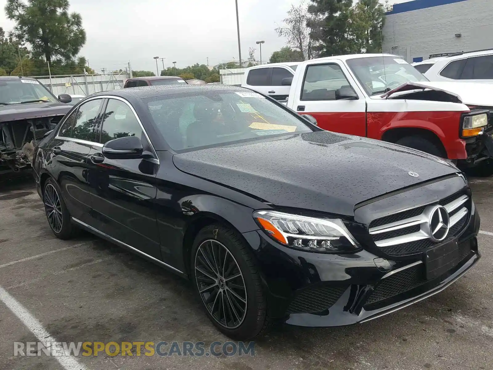 1 Photograph of a damaged car 55SWF8DB8KU295418 MERCEDES-BENZ C CLASS 2019