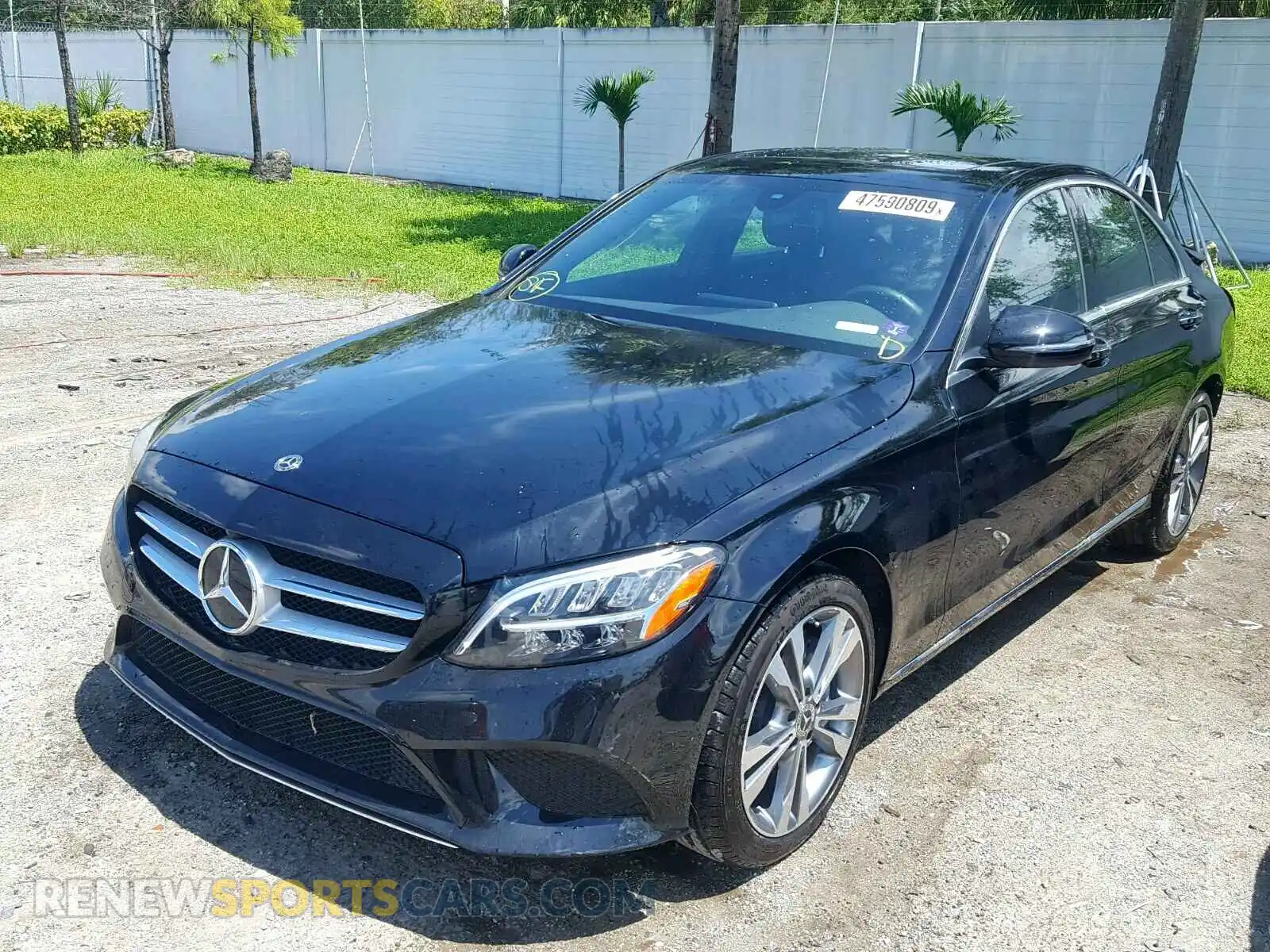 2 Photograph of a damaged car 55SWF8DB9KU287408 MERCEDES-BENZ C CLASS 2019