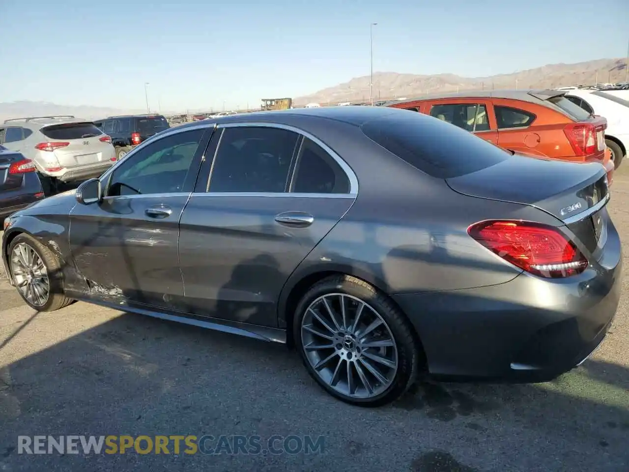 2 Фотография поврежденного автомобиля 55SWF8DB9KU309178 MERCEDES-BENZ C-CLASS 2019