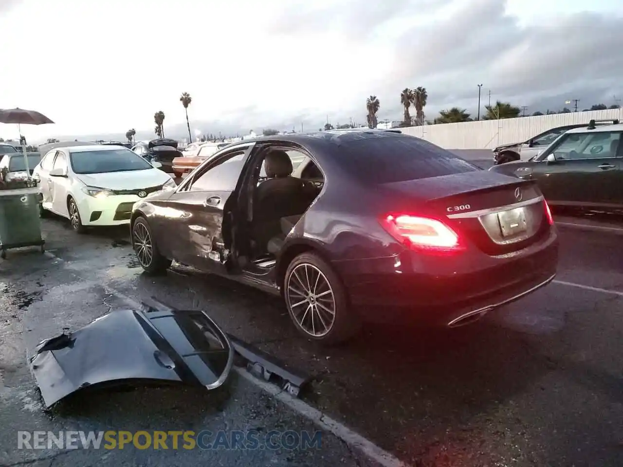 3 Photograph of a damaged car 55SWF8DBXKU299342 MERCEDES-BENZ C-CLASS 2019