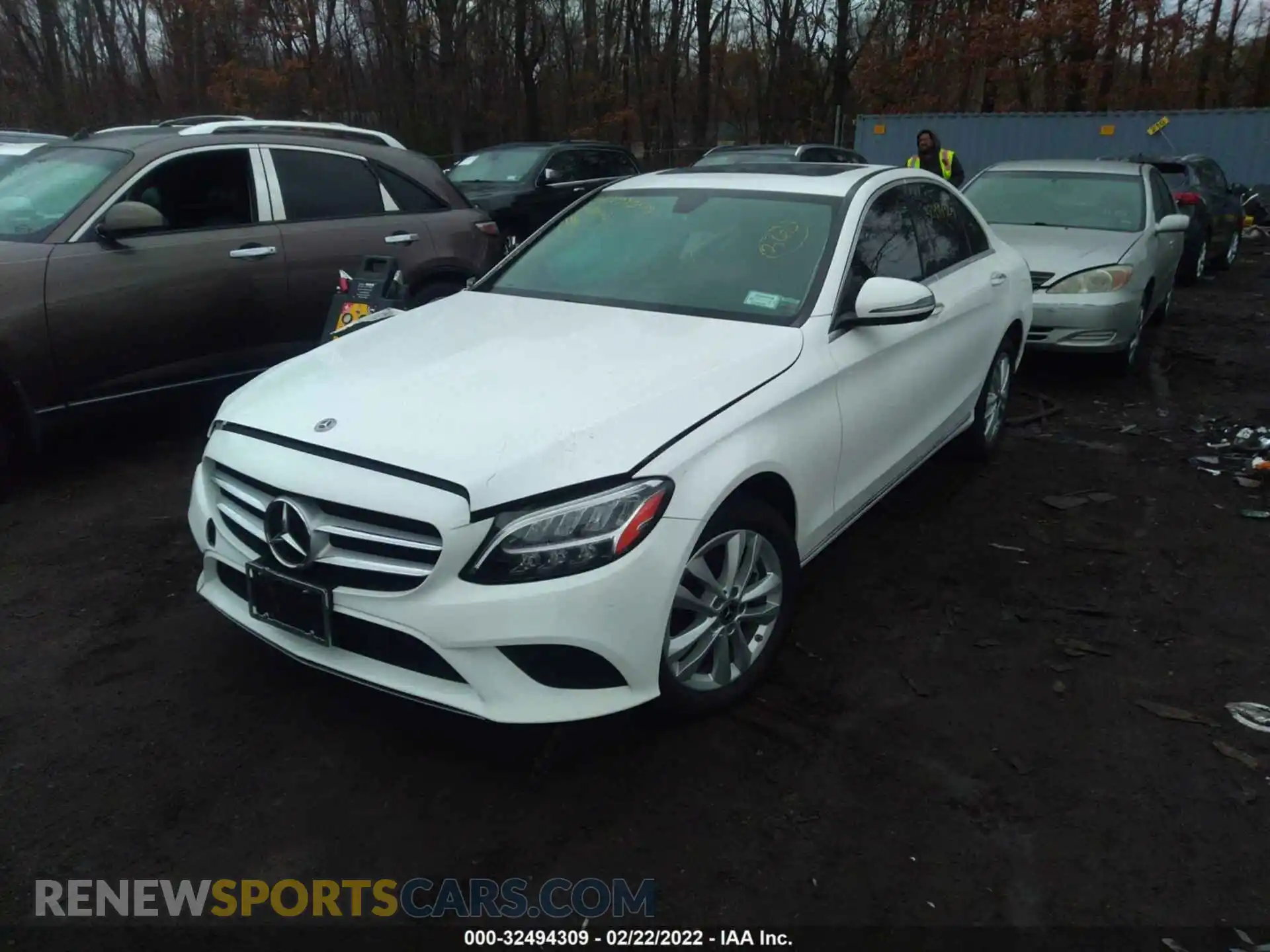 2 Photograph of a damaged car 55SWF8EB0KU299428 MERCEDES-BENZ C-CLASS 2019