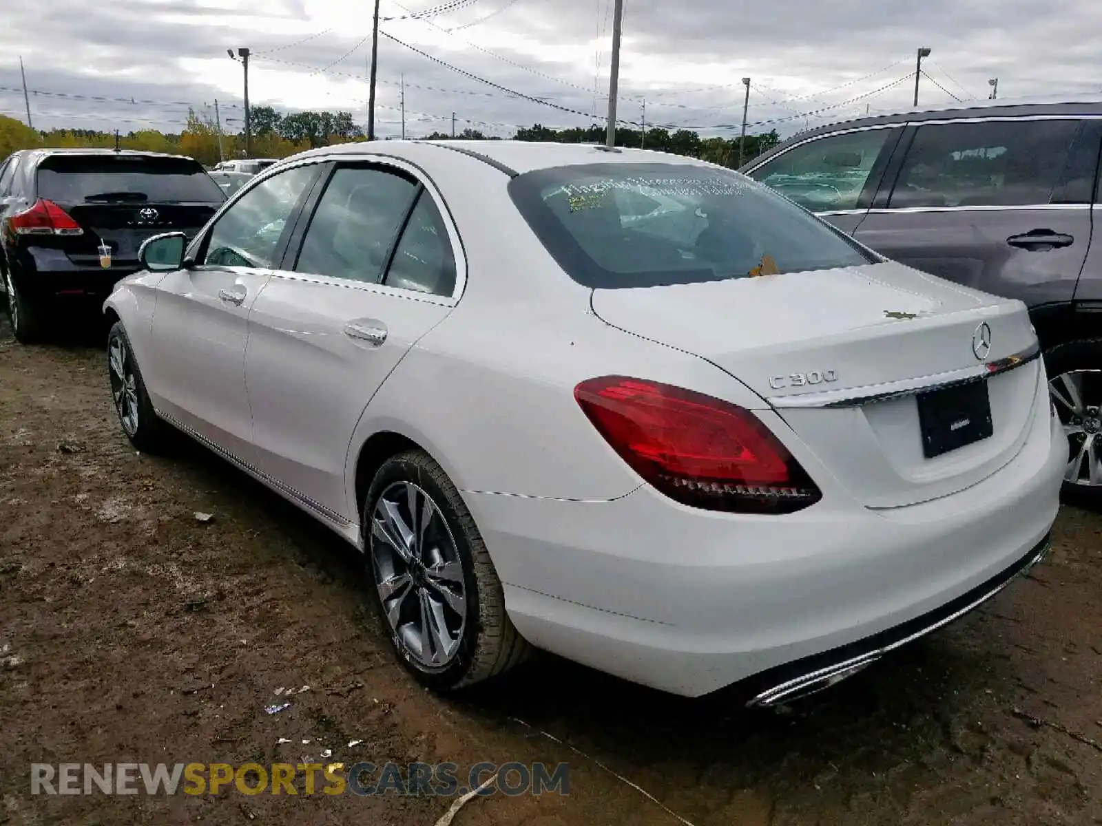 3 Photograph of a damaged car 55SWF8EB0KU320195 MERCEDES-BENZ C CLASS 2019