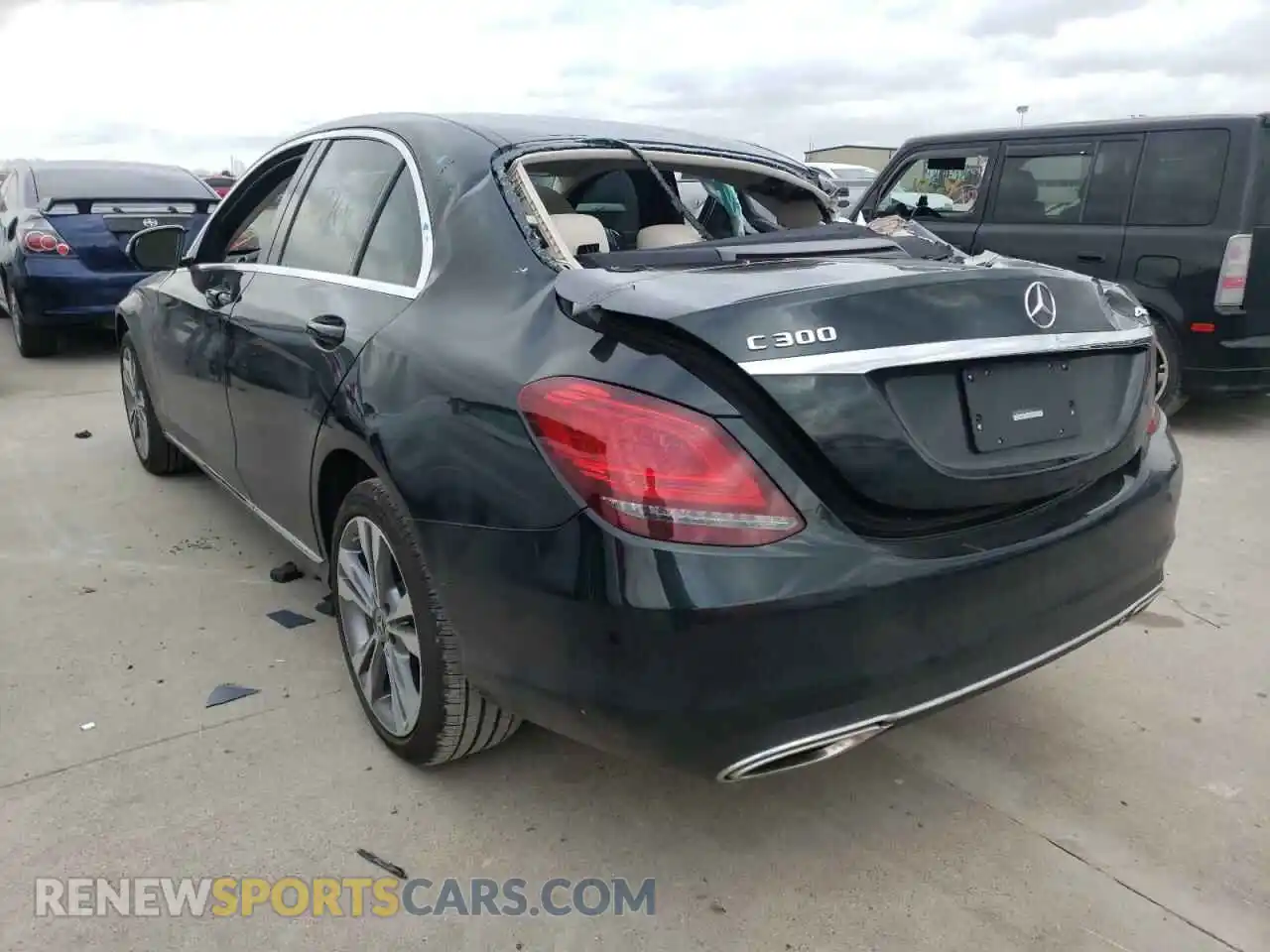 3 Photograph of a damaged car 55SWF8EB1KU290494 MERCEDES-BENZ C CLASS 2019