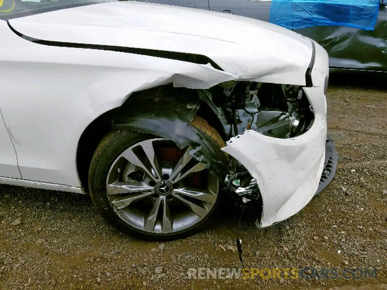 9 Photograph of a damaged car 55SWF8EB1KU292195 MERCEDES-BENZ C CLASS 2019