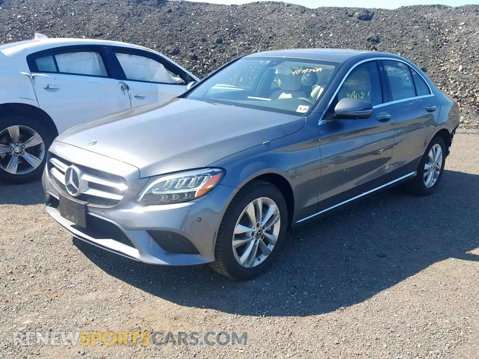 2 Photograph of a damaged car 55SWF8EB2KU315497 MERCEDES-BENZ C CLASS 2019