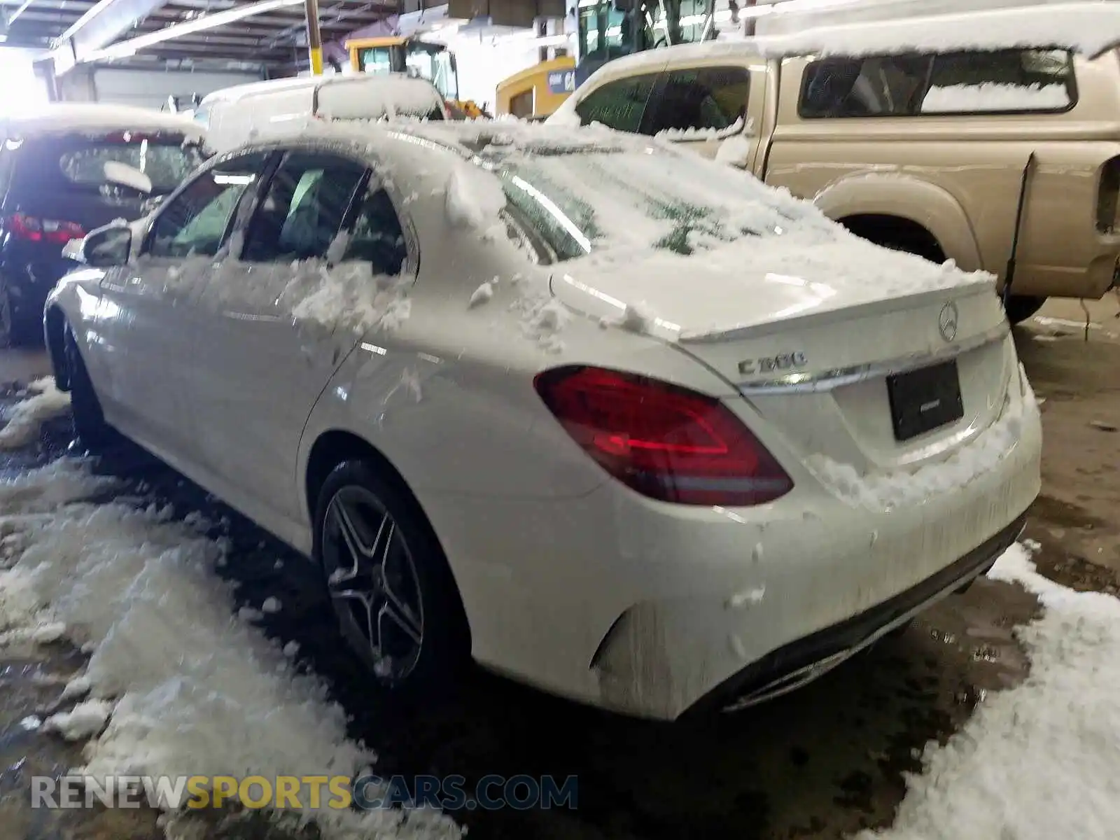 3 Photograph of a damaged car 55SWF8EB4KU322483 MERCEDES-BENZ C CLASS 2019