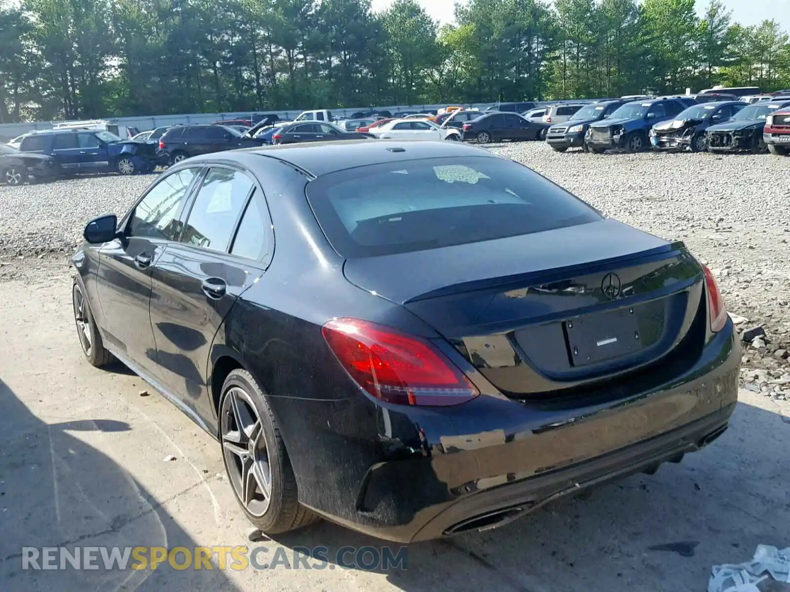 3 Photograph of a damaged car 55SWF8EB8KU282957 MERCEDES-BENZ C CLASS 2019