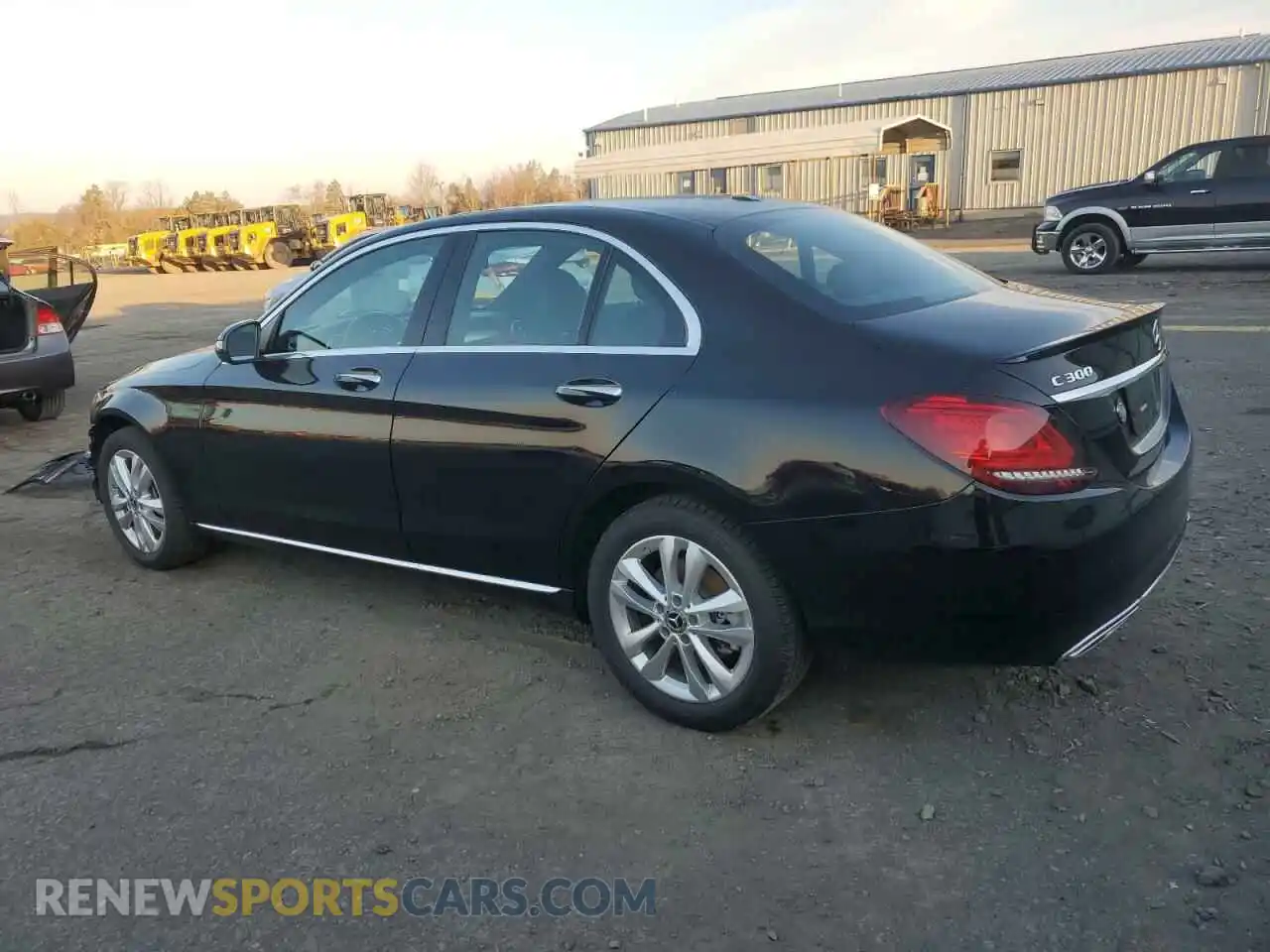 2 fotografías del automóvil dañado 55SWF8EBXKU284581 MERCEDES-BENZ C-CLASS 2019