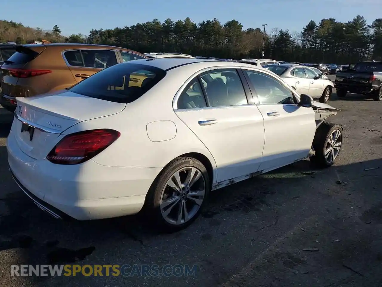 3 Photograph of a damaged car 55SWF8EBXKU302335 MERCEDES-BENZ C-CLASS 2019