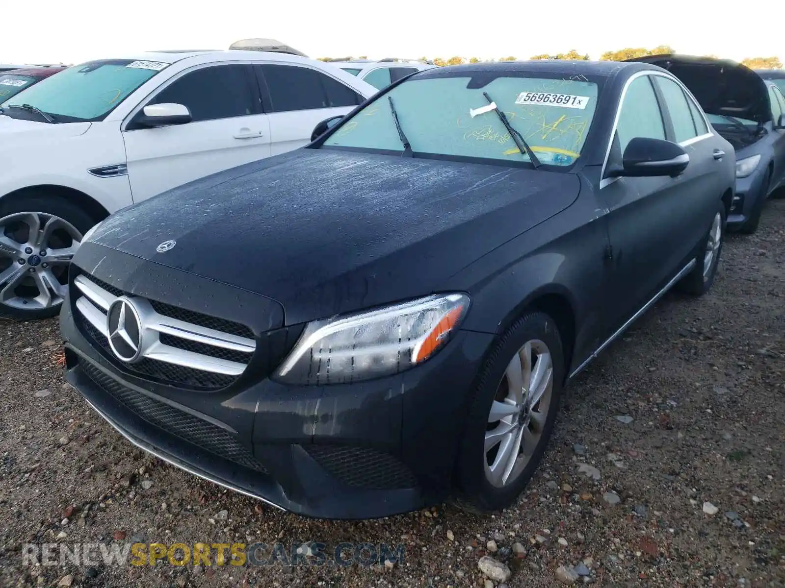 2 fotografías del automóvil dañado 55SWF8EBXKU304103 MERCEDES-BENZ C-CLASS 2019