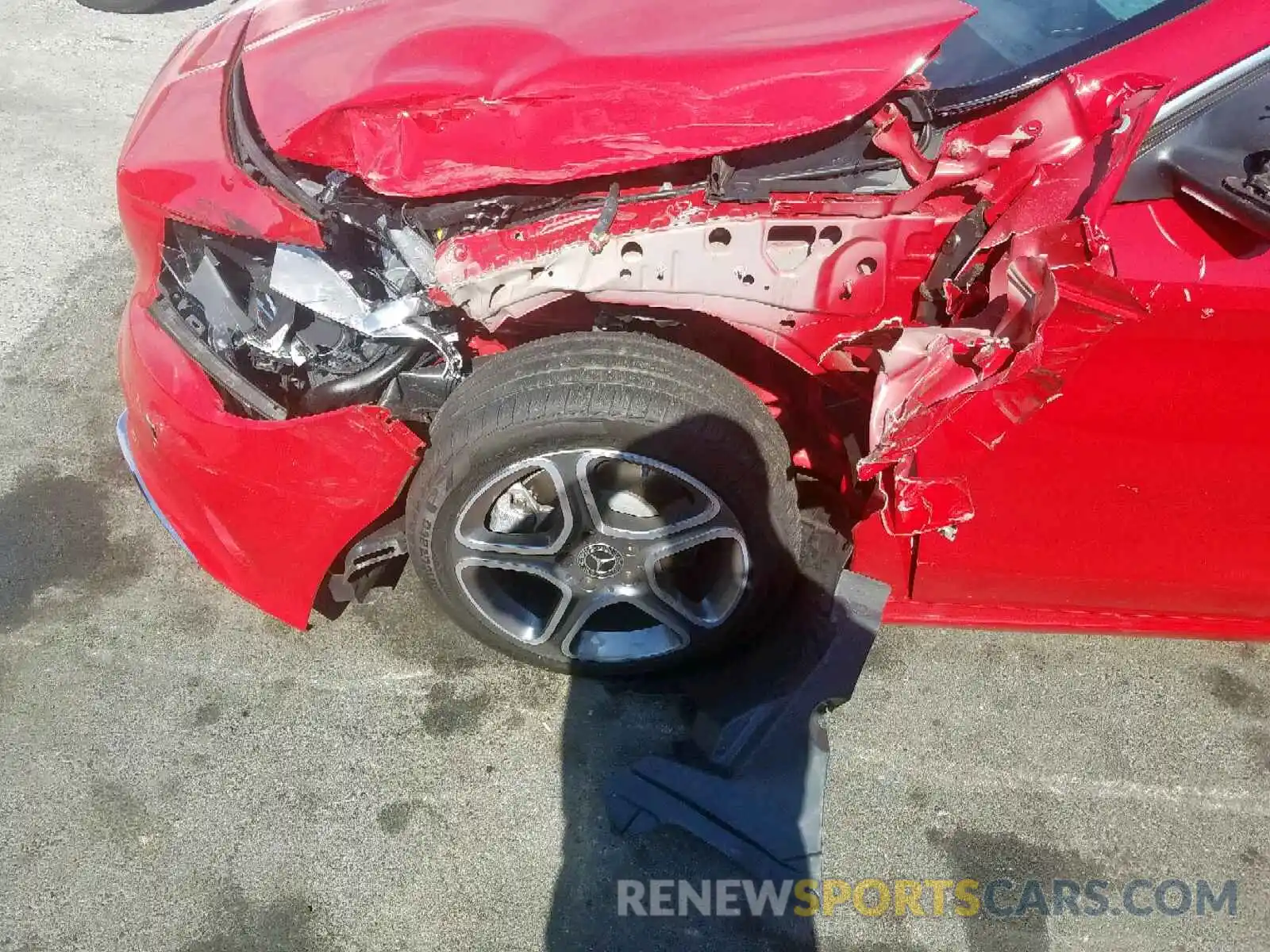 9 Фотография поврежденного автомобиля WDDSJ4EB4KN760368 MERCEDES-BENZ C CLASS 2019