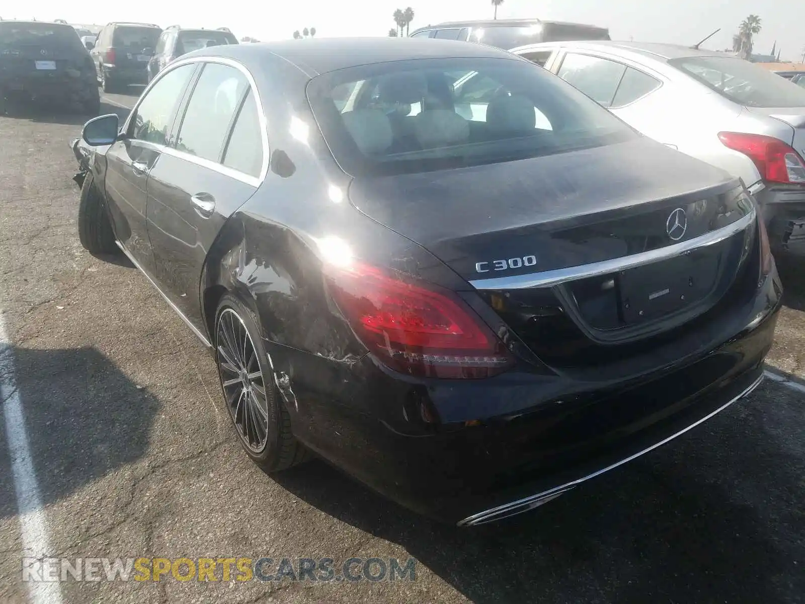 3 Photograph of a damaged car 55SWF8DB1LU328194 MERCEDES-BENZ C CLASS 2020