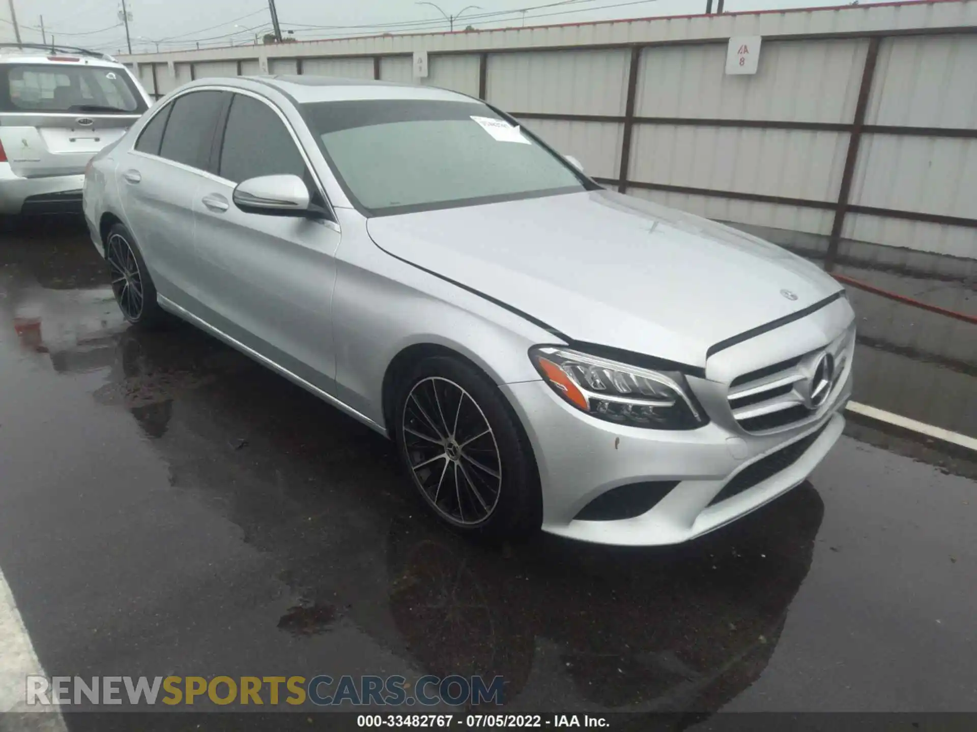 1 Photograph of a damaged car 55SWF8DB2LU327779 MERCEDES-BENZ C-CLASS 2020