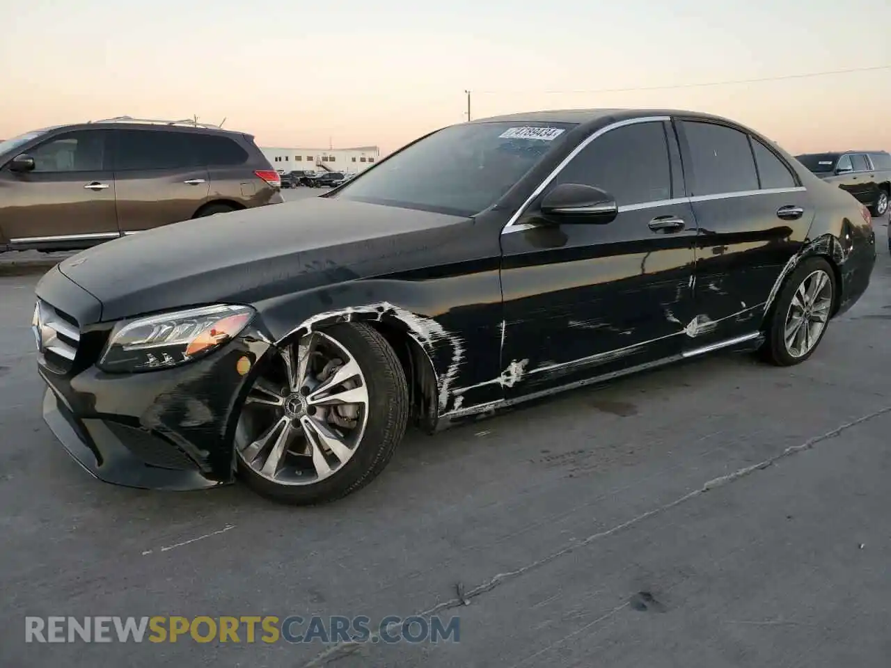 1 Фотография поврежденного автомобиля 55SWF8DB8LU323073 MERCEDES-BENZ C-CLASS 2020
