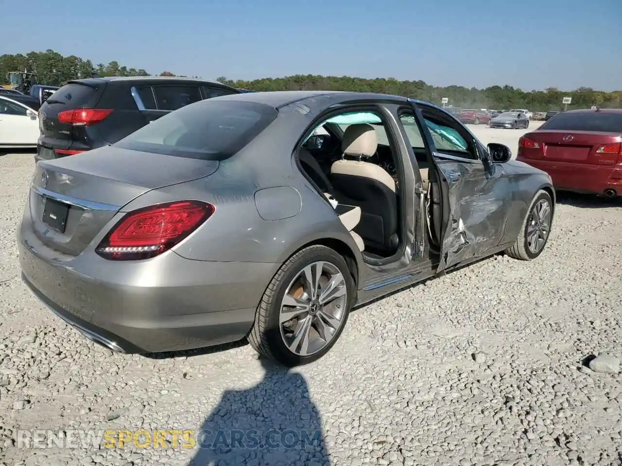 3 Photograph of a damaged car 55SWF8DBXLU329506 MERCEDES-BENZ C-CLASS 2020