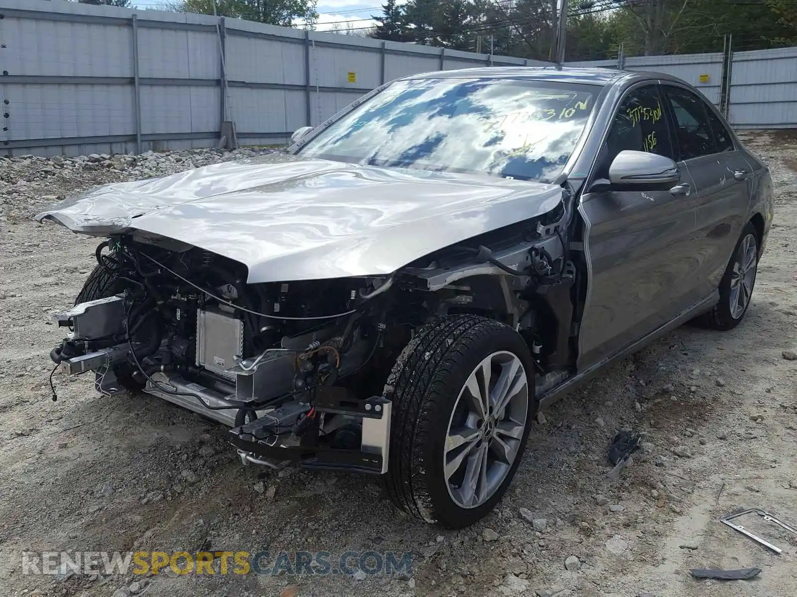 2 Photograph of a damaged car 55SWF8EB1LU325293 MERCEDES-BENZ C CLASS 2020