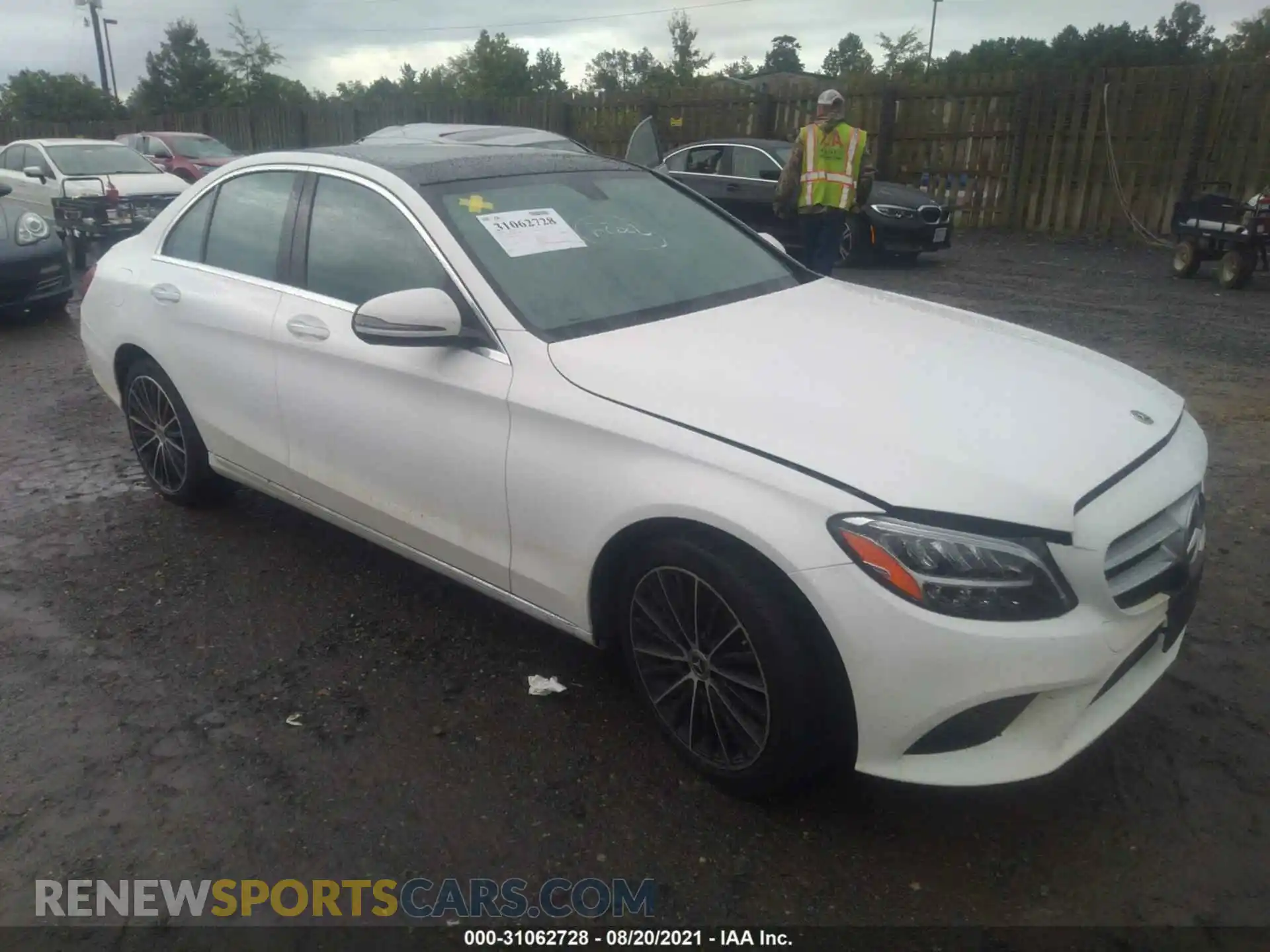 1 Photograph of a damaged car 55SWF8EB6LU323071 MERCEDES-BENZ C-CLASS 2020