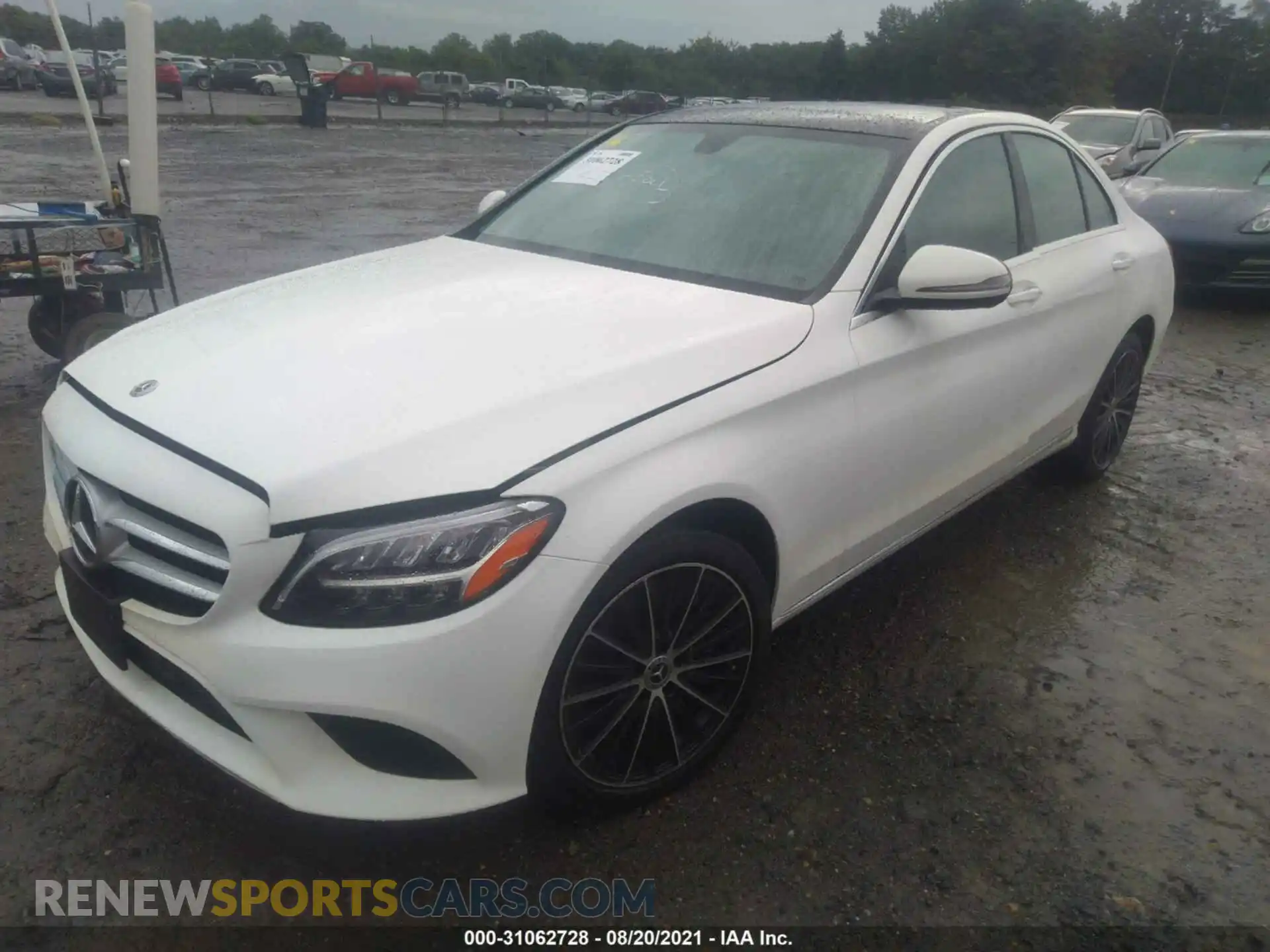 2 Photograph of a damaged car 55SWF8EB6LU323071 MERCEDES-BENZ C-CLASS 2020
