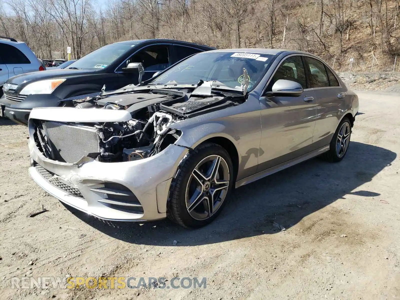 2 Photograph of a damaged car 55SWF8EB9LU325493 MERCEDES-BENZ C CLASS 2020