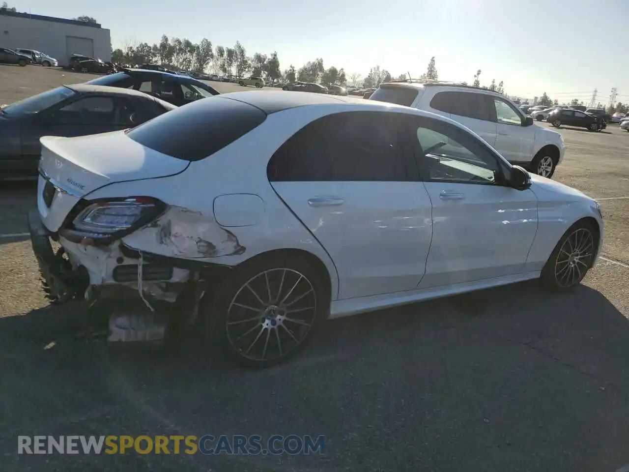 3 fotografías del automóvil dañado W1KWF8EB2LR594193 MERCEDES-BENZ C-CLASS 2020