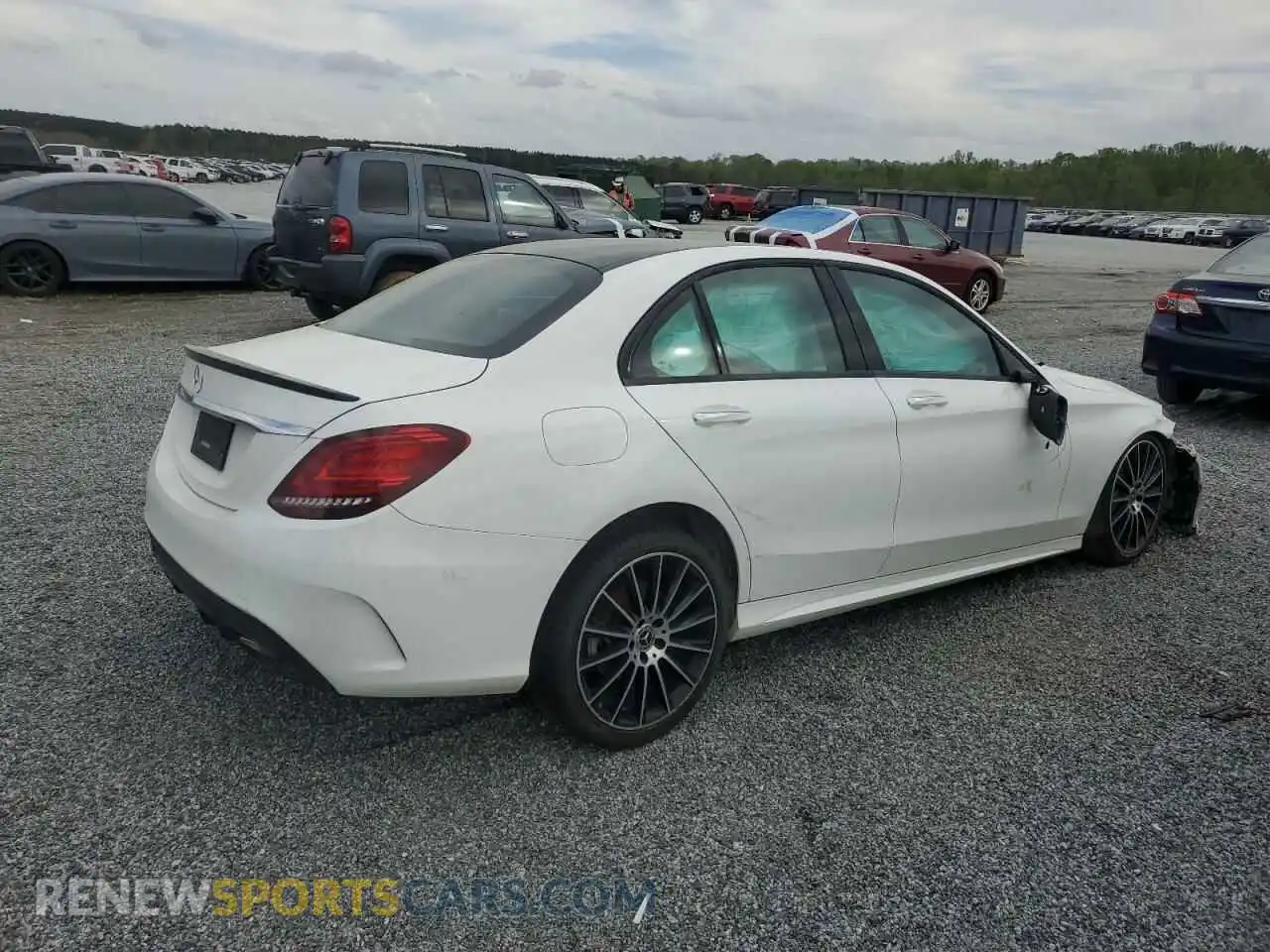 3 Фотография поврежденного автомобиля WDDWF8DB4LR558023 MERCEDES-BENZ C-CLASS 2020