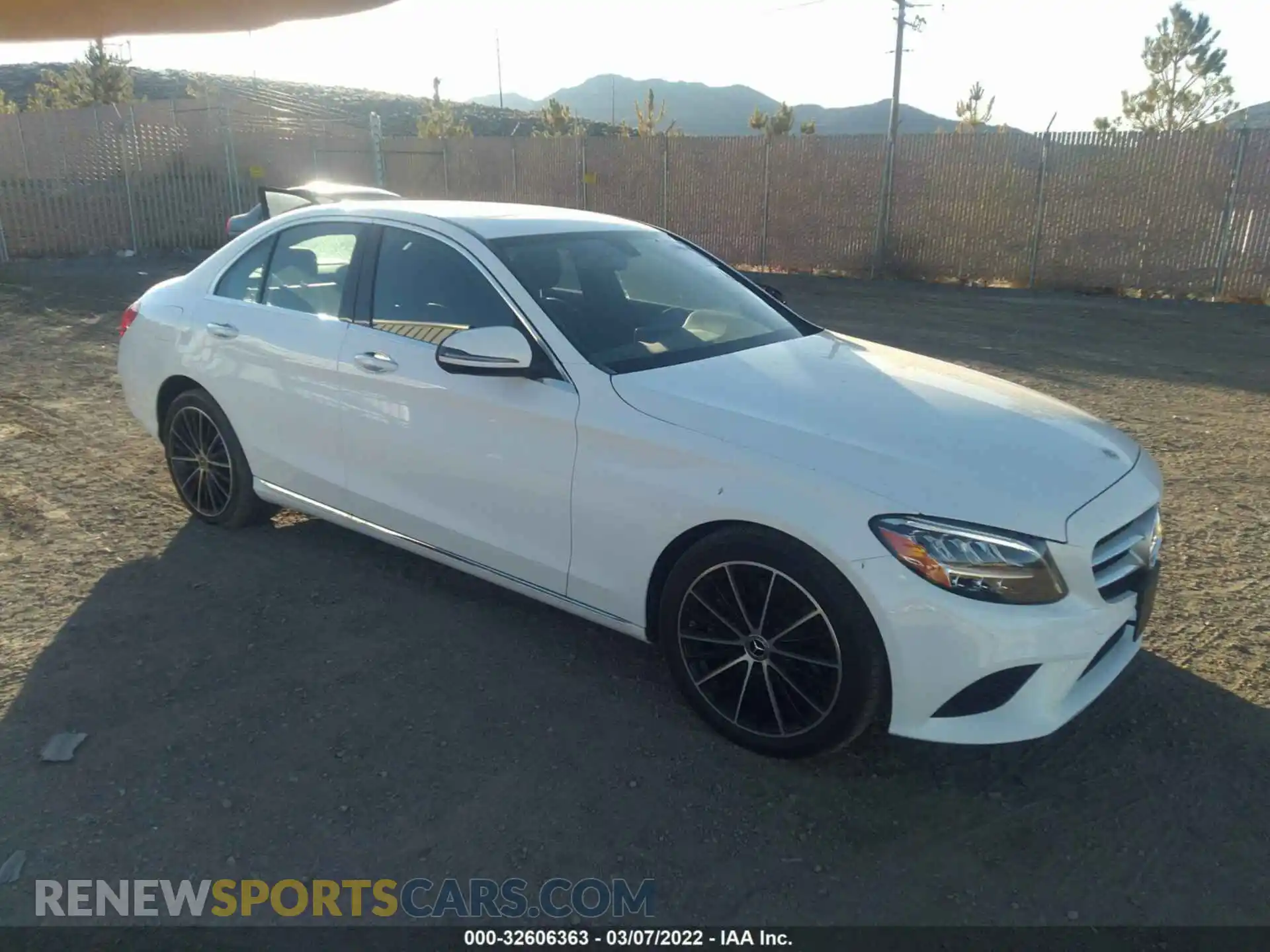 1 Photograph of a damaged car W1KWF8DB0MR649226 MERCEDES-BENZ C-CLASS 2021