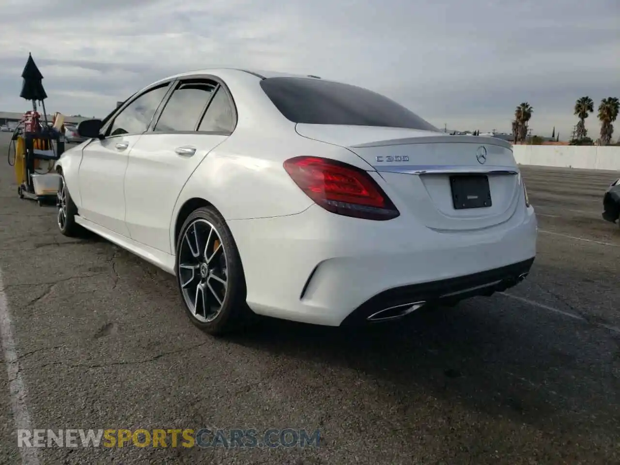 3 Photograph of a damaged car W1KWF8DB1MR609804 MERCEDES-BENZ C-CLASS 2021