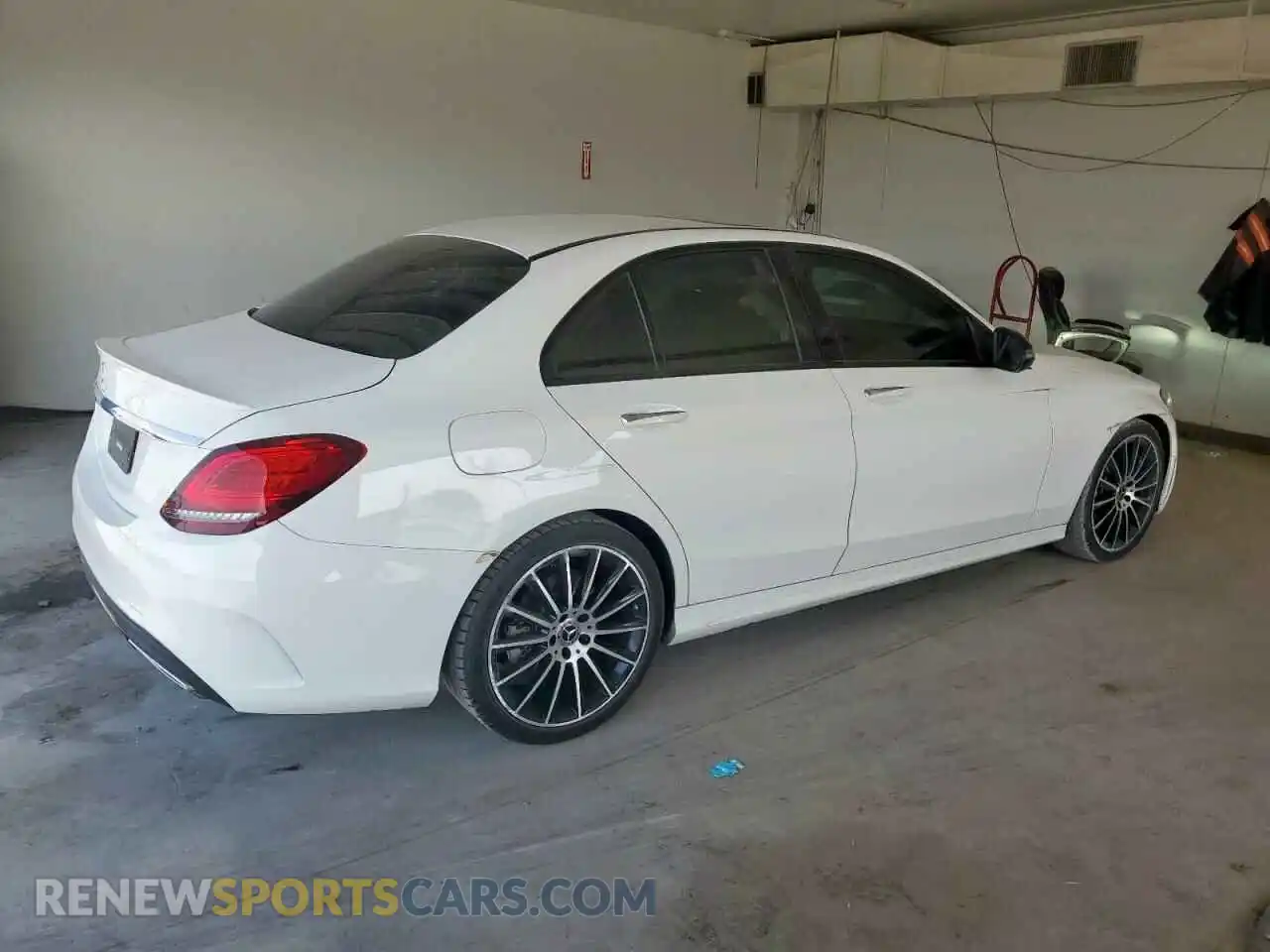 3 Photograph of a damaged car W1KWF8DB4MR638598 MERCEDES-BENZ C-CLASS 2021