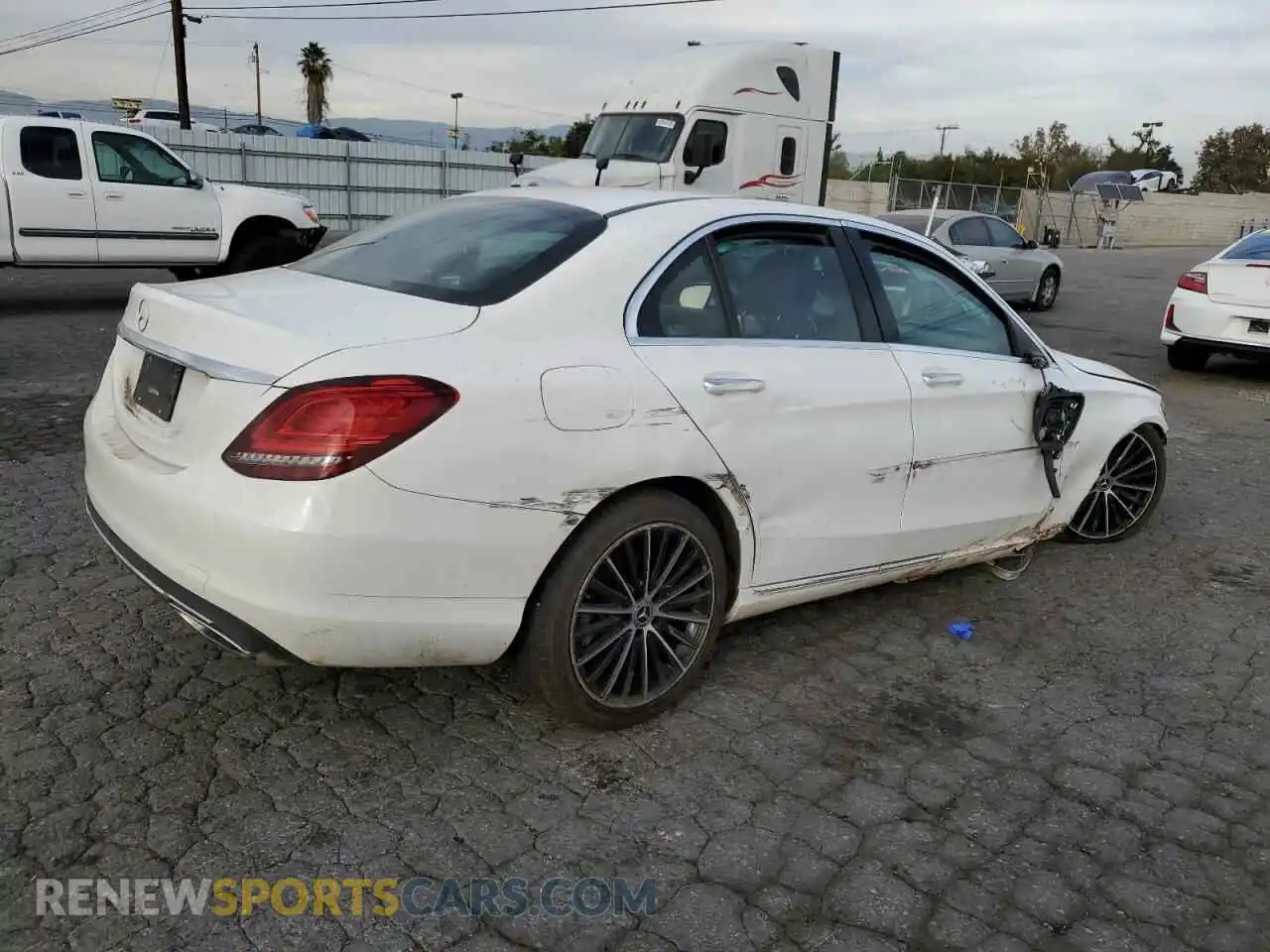 3 Photograph of a damaged car W1KWF8DB4MR638892 MERCEDES-BENZ C-CLASS 2021
