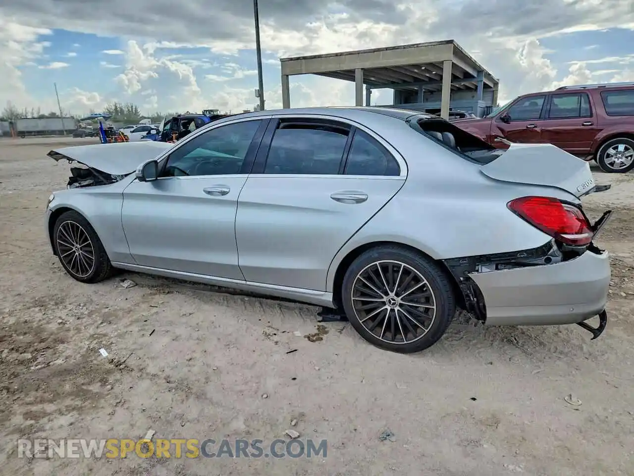2 Photograph of a damaged car W1KWF8DB7MR651796 MERCEDES-BENZ C-CLASS 2021