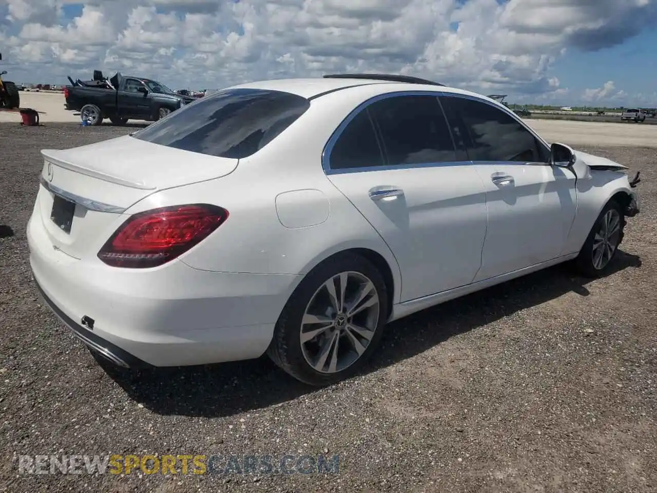 3 Photograph of a damaged car W1KWF8DB9MR606021 MERCEDES-BENZ C-CLASS 2021