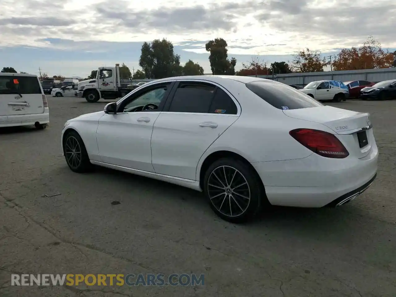 2 Photograph of a damaged car W1KWF8DBXMR632580 MERCEDES-BENZ C-CLASS 2021