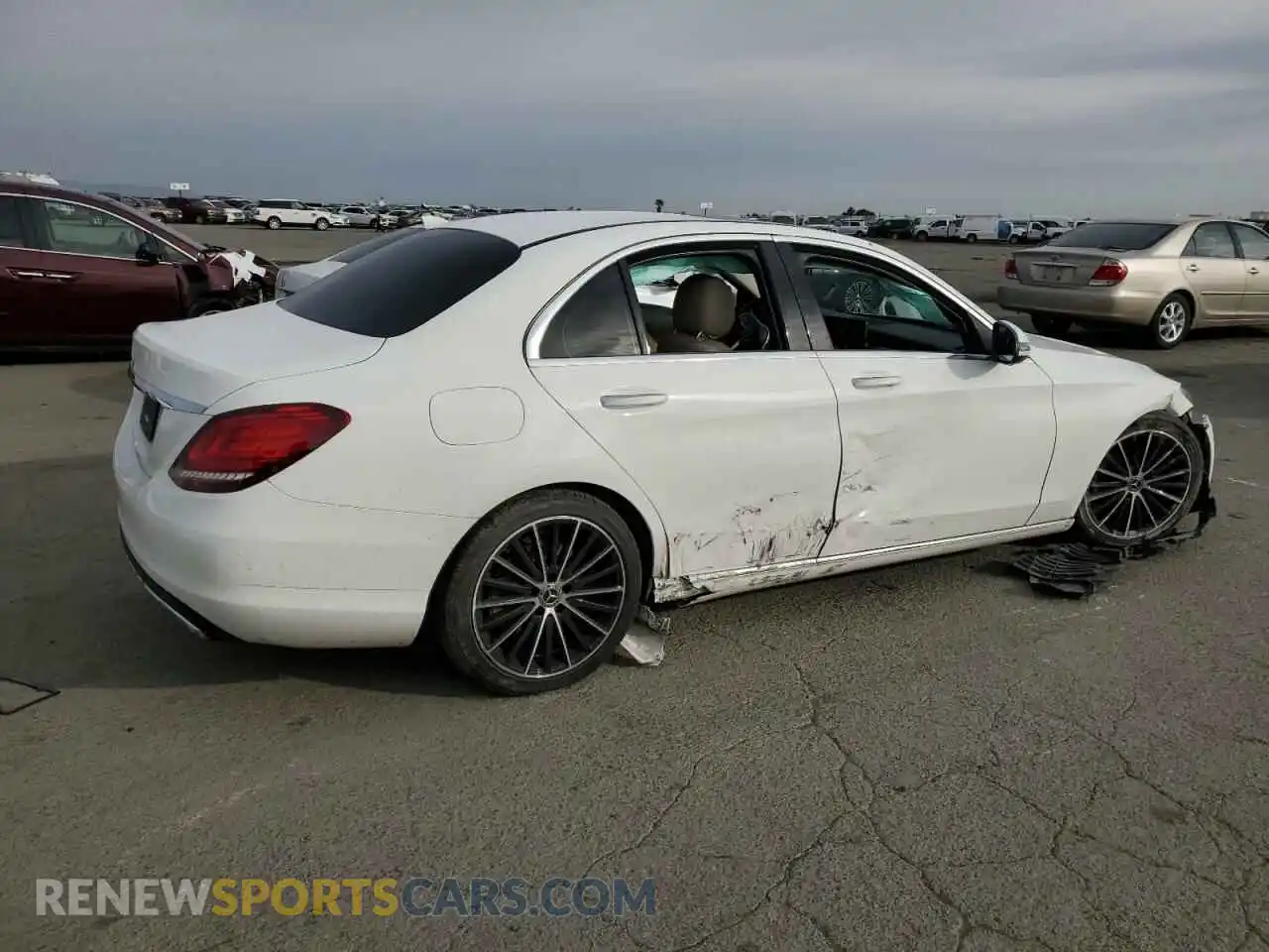 3 Photograph of a damaged car W1KWF8DBXMR632580 MERCEDES-BENZ C-CLASS 2021