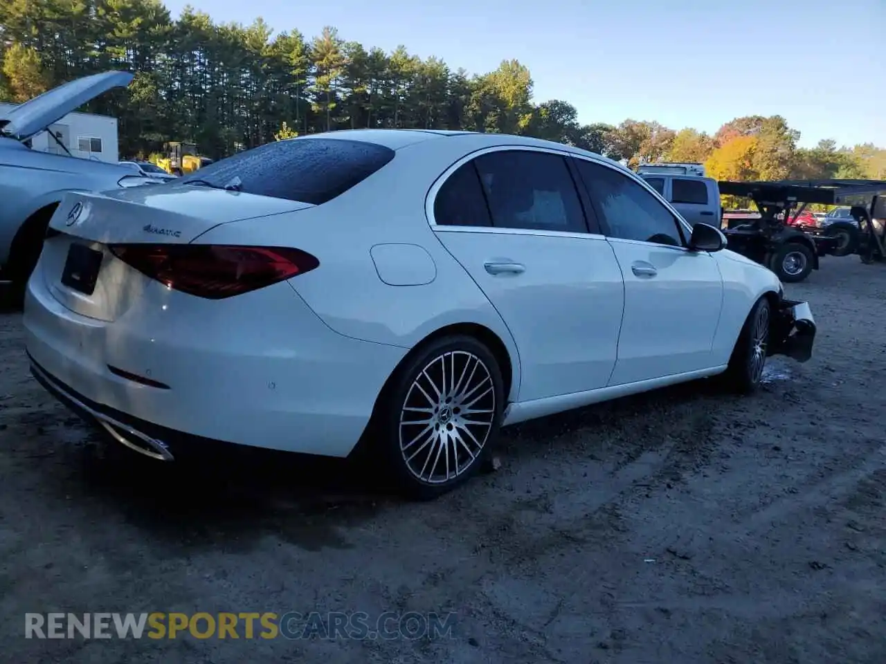 3 fotografías del automóvil dañado W1KAF4HB3PR138899 MERCEDES-BENZ C-CLASS 2023