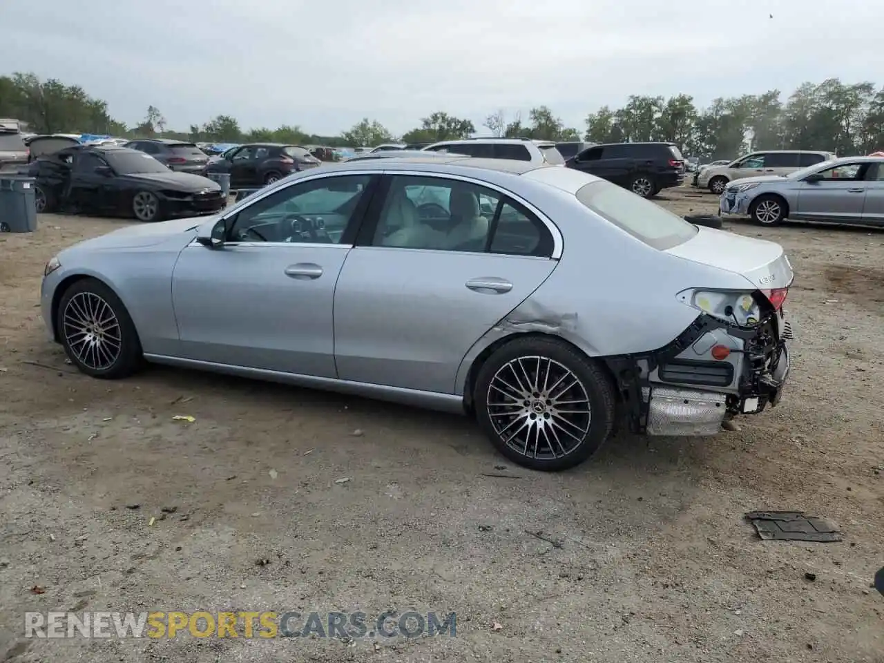 2 Фотография поврежденного автомобиля W1KAF4HB4PR137065 MERCEDES-BENZ C-CLASS 2023