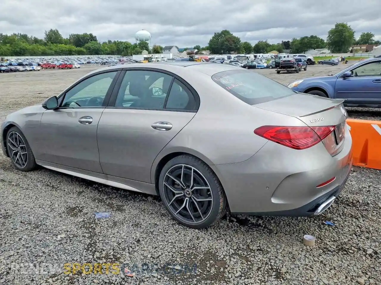 2 fotografías del automóvil dañado W1KAF4HB5RR214948 MERCEDES-BENZ C-CLASS 2024