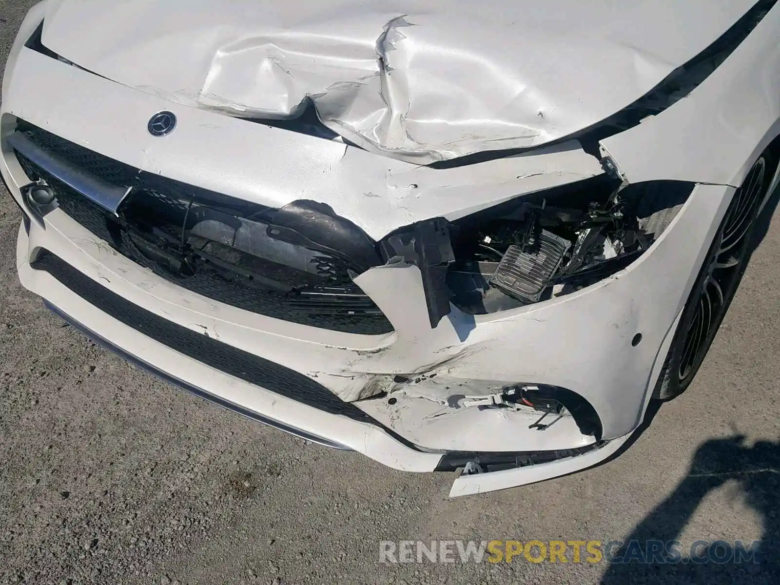 9 Photograph of a damaged car WDD2J6BB6KA027116 MERCEDES-BENZ CLS AMG 53 2019