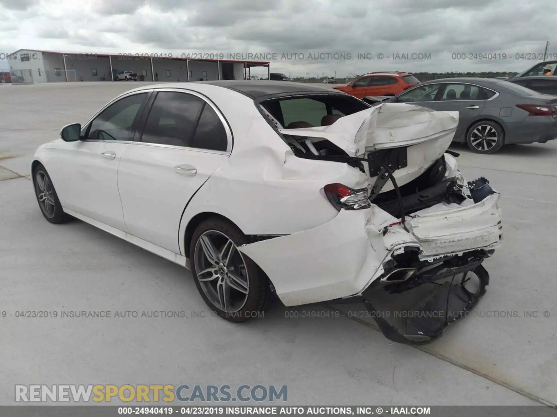 3 Photograph of a damaged car WDDZF4JB9KA526546 MERCEDES-BENZ E 2019