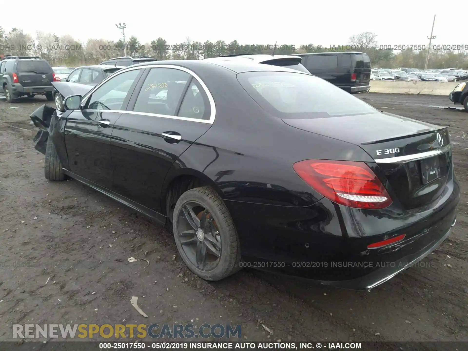 3 Photograph of a damaged car WDDZF4KB8KA511003 MERCEDES-BENZ E 2019