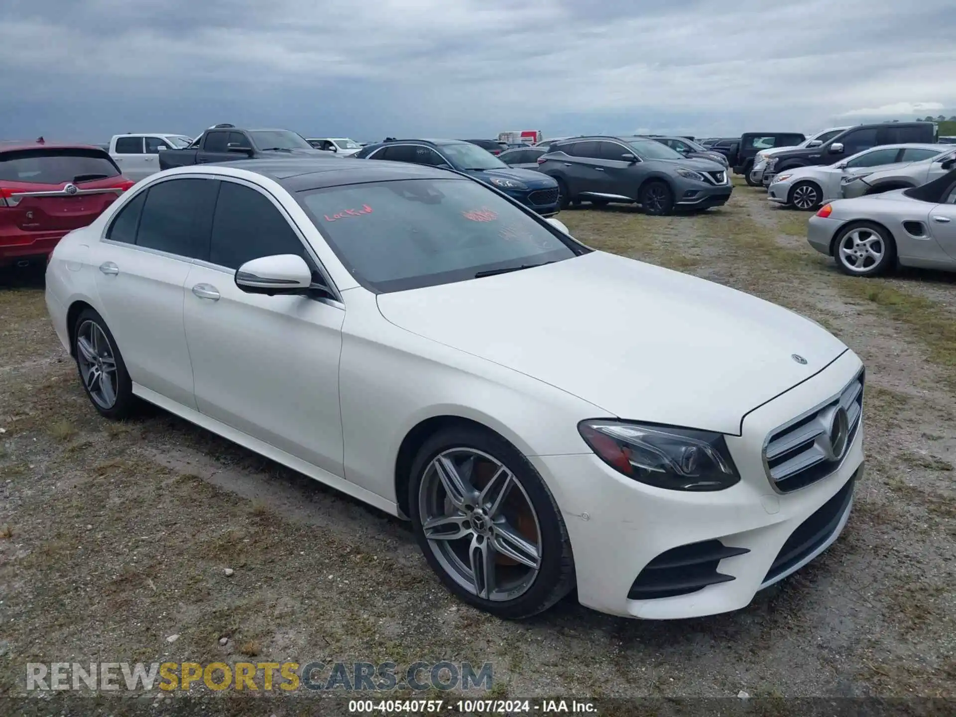 1 Photograph of a damaged car WDDZF6JB8KA596096 MERCEDES-BENZ E 2019