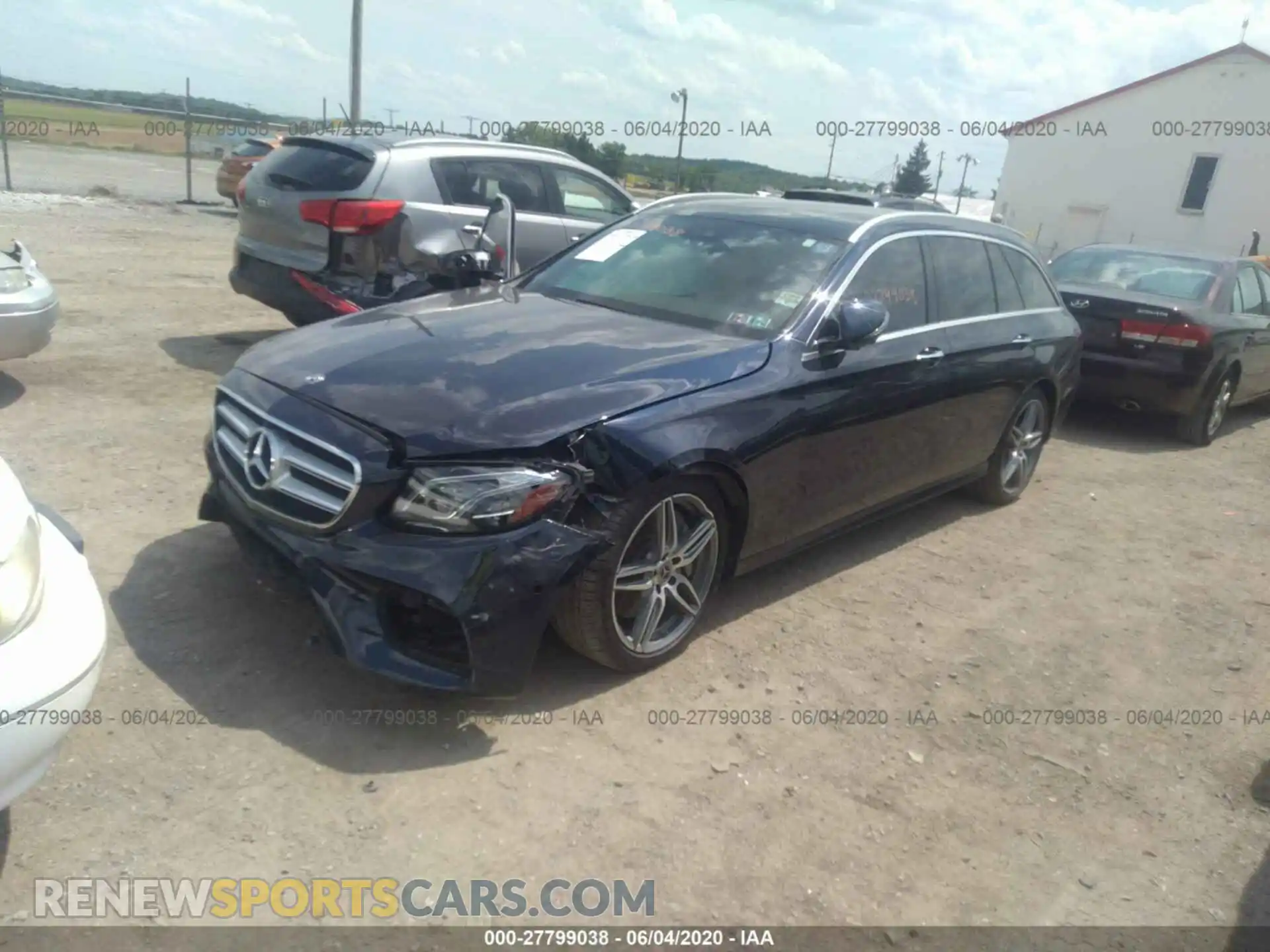 2 Photograph of a damaged car WDDZH6JB0KA507471 MERCEDES-BENZ E 2019