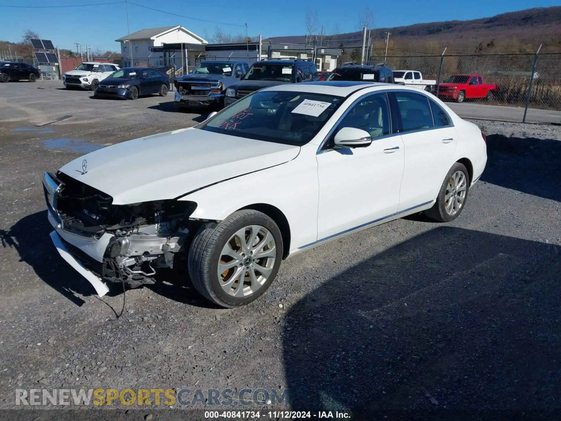 2 Photograph of a damaged car WDDZF4KB1KA512591 MERCEDES-BENZ E 300 2019
