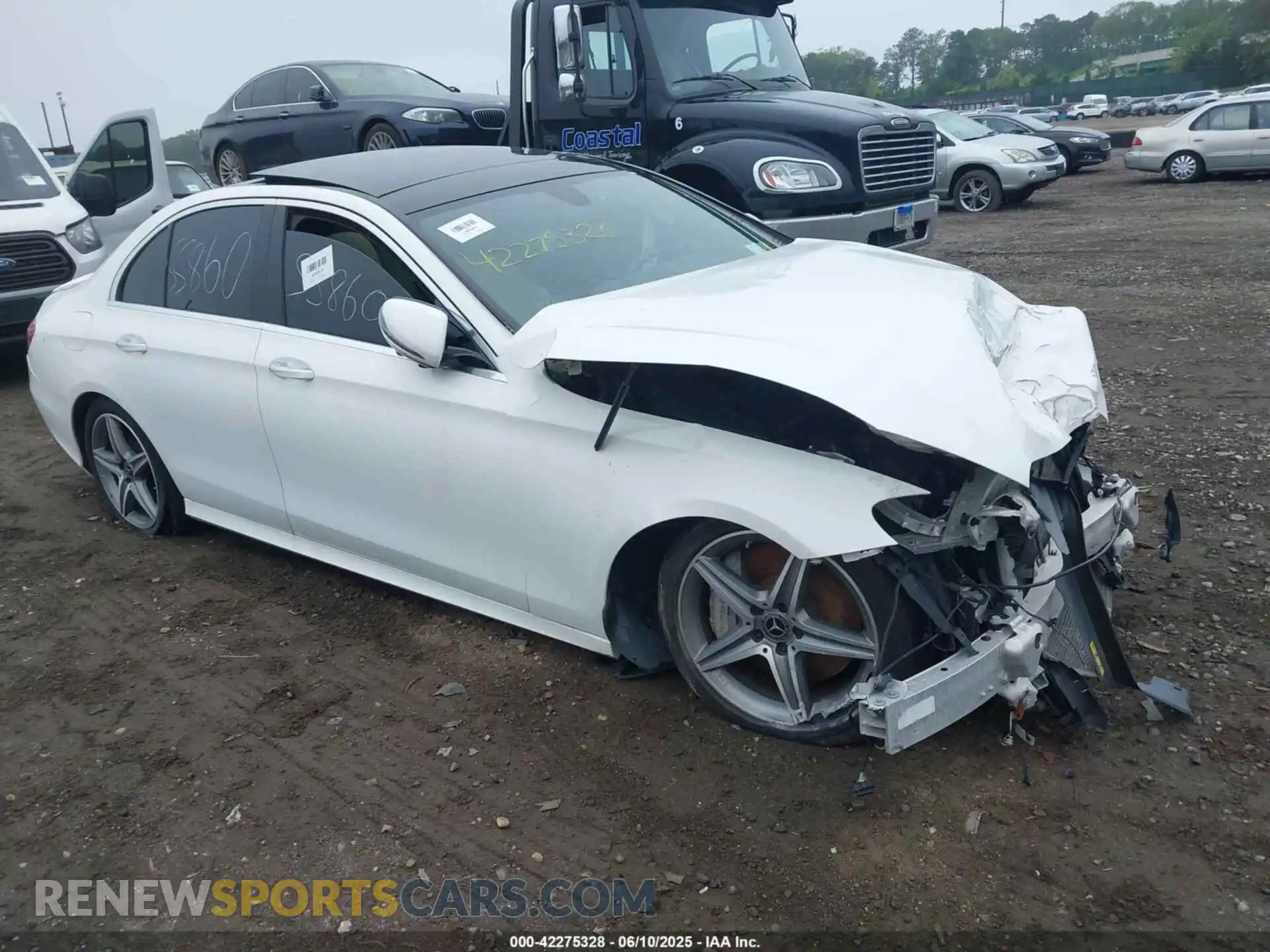 1 Photograph of a damaged car WDDZF4KB3KA551277 MERCEDES-BENZ E 300 2019