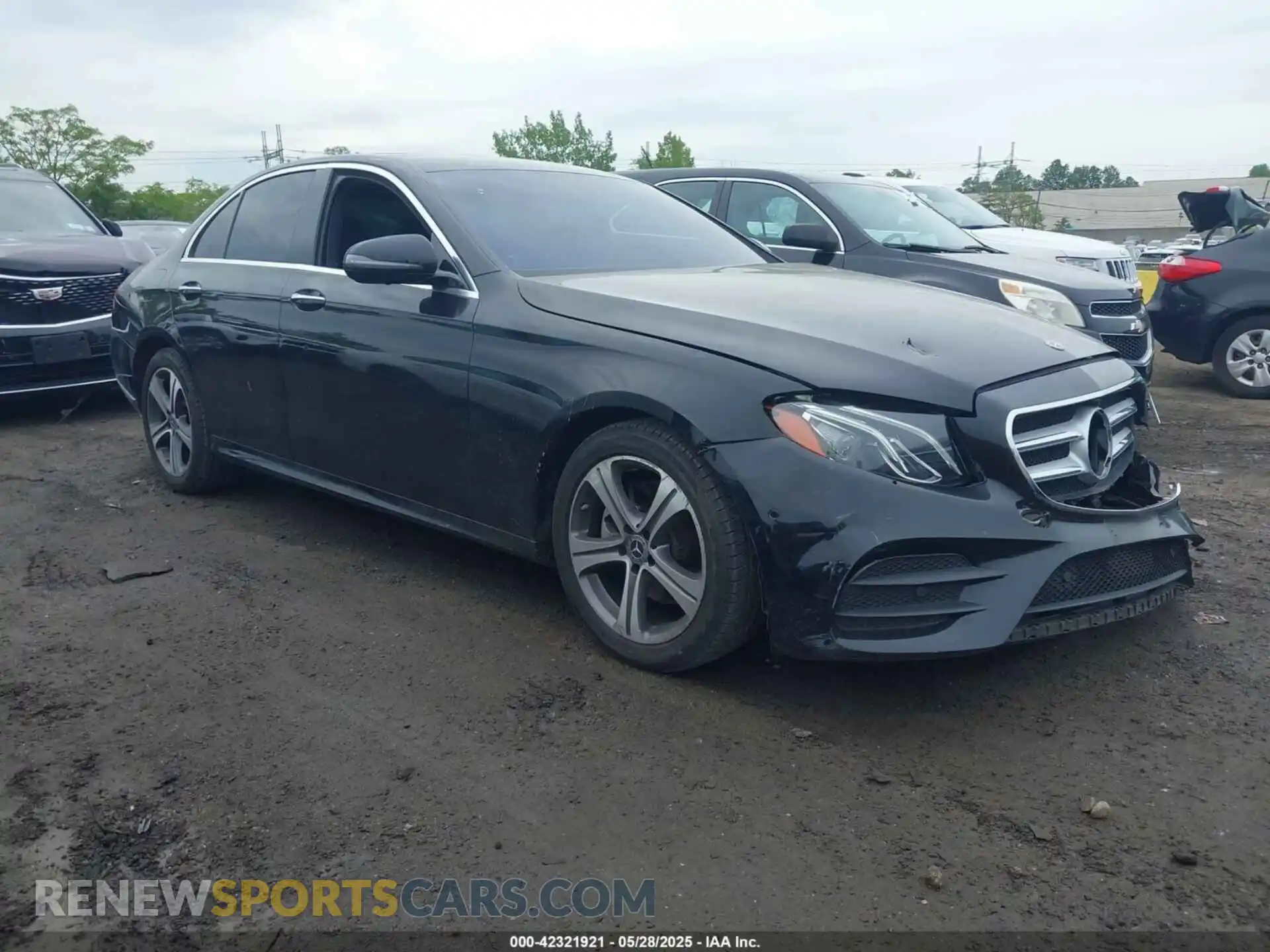 1 Photograph of a damaged car WDDZF4KB6KA625307 MERCEDES-BENZ E 300 2019