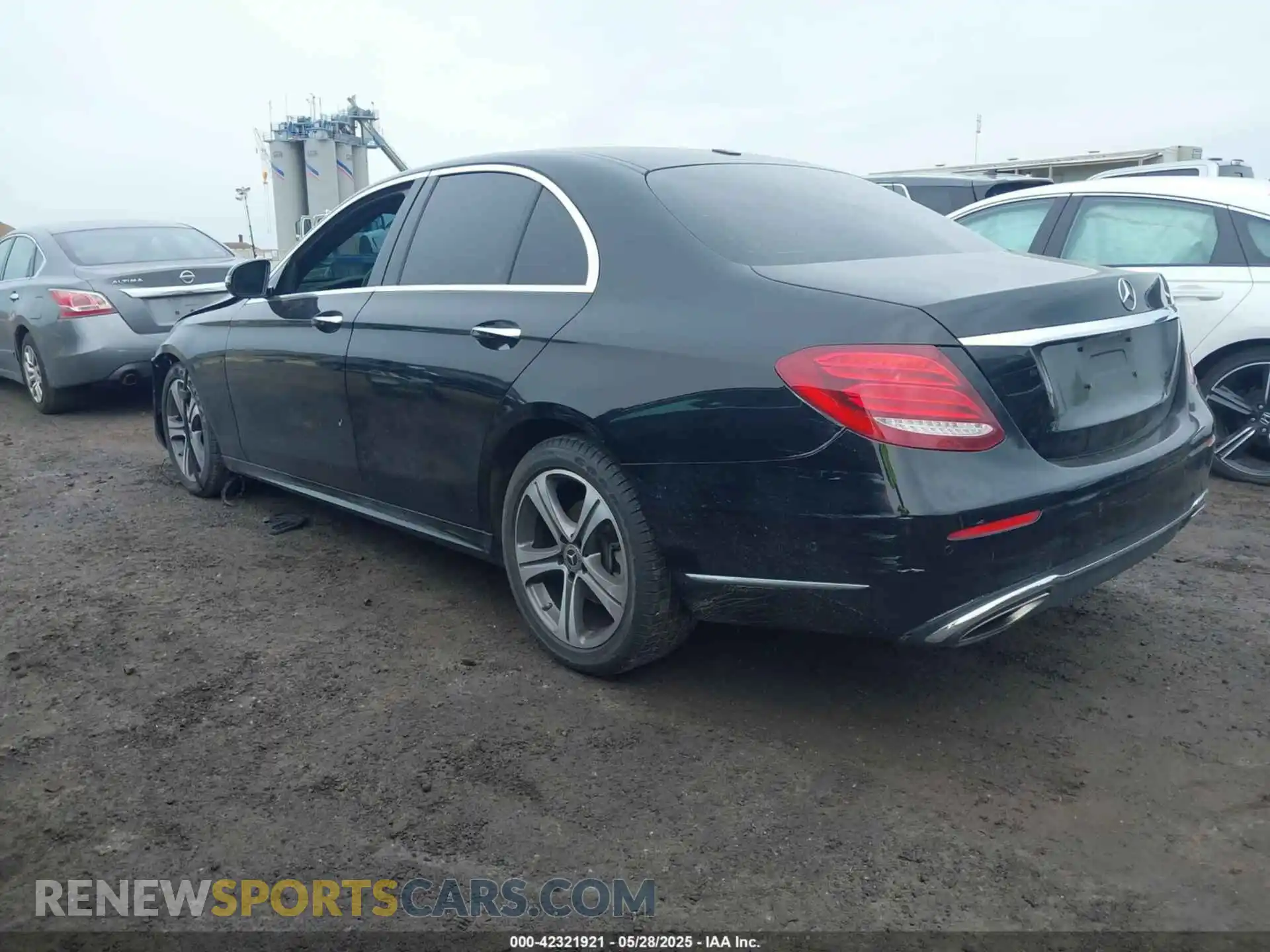 3 Photograph of a damaged car WDDZF4KB6KA625307 MERCEDES-BENZ E 300 2019